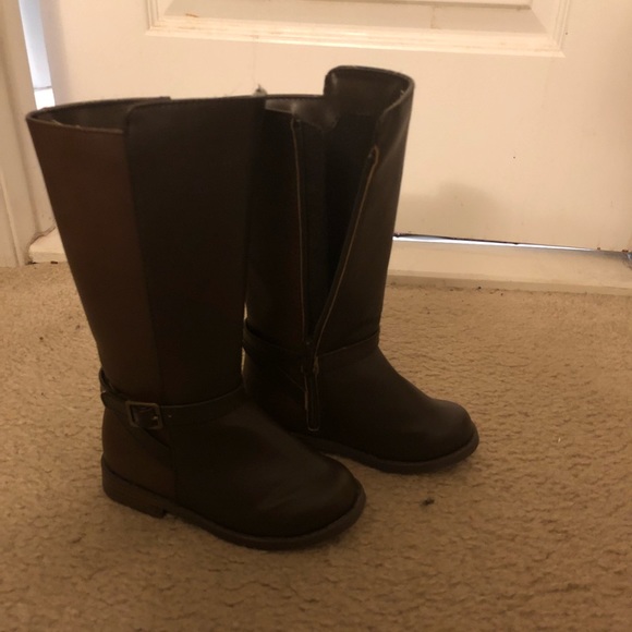 Boots - Picture 2 of 3
